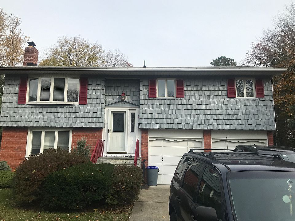 1st image of 200 Claremont St