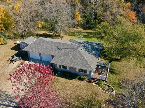 20003 121st St NE, New London, MN 56273