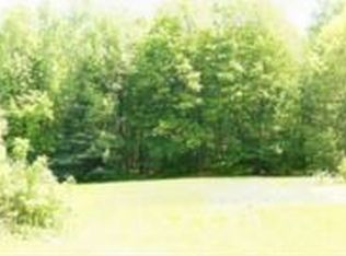 28 Packard Rd, Cummington, MA 01026