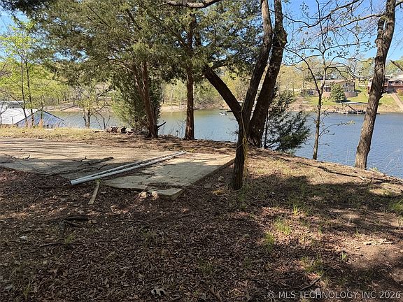 5th image of 297 Mooring Rd