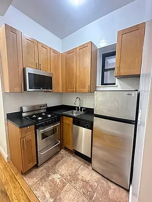 Rented by Bond New York | media 8