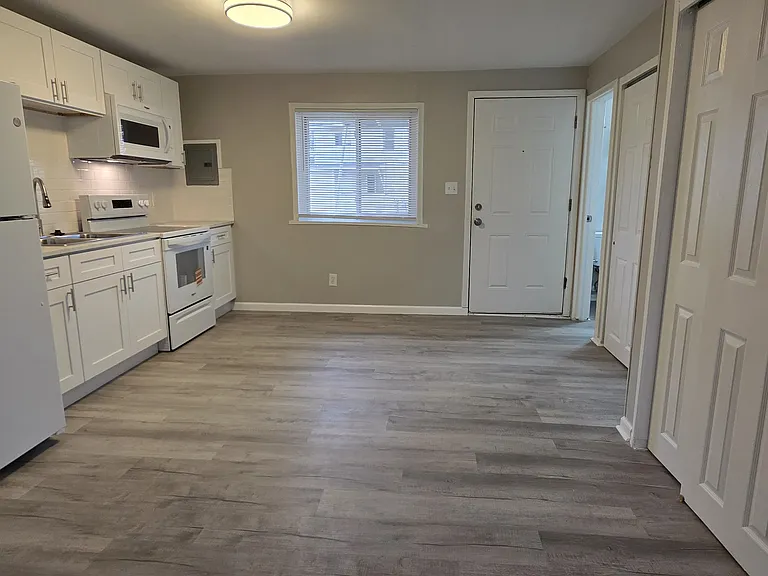 33507 Berville Ct — Photo 16