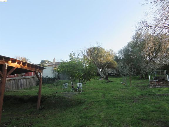 4th image of 1731 San Pablo Ave