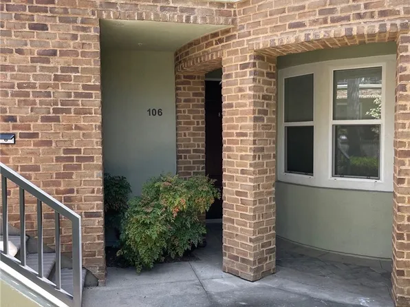 5370 Pacific Ter Unit 106, Hawthorne, CA 90250