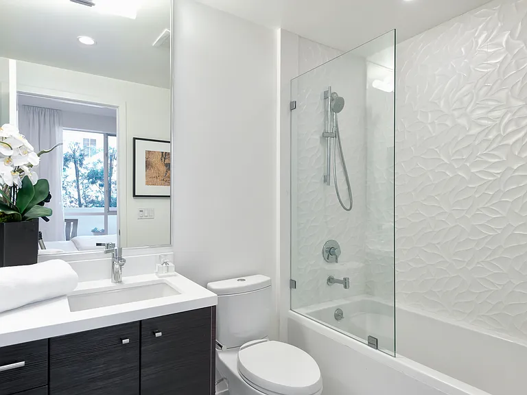 1810 Selby Ave #102 — Photo 15
