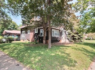 2133 Cass St, La Crosse, WI 54601
