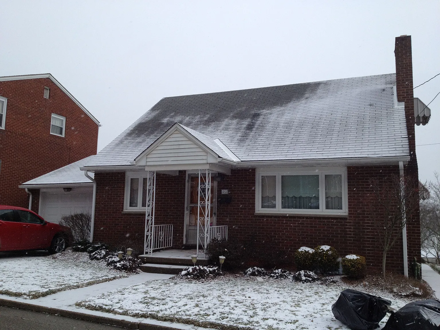 412 Marion St photo 1