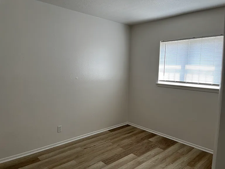 South Albuquerque 2BD with Outdoor Living — Photo 10