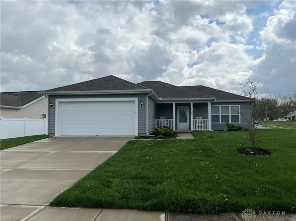 6784 Sandy Dr, Dayton, OH 45426