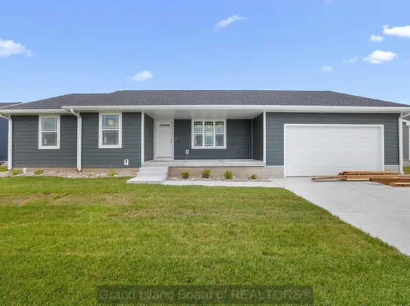 809 Kenneth Dr, Grand Island, NE 68803