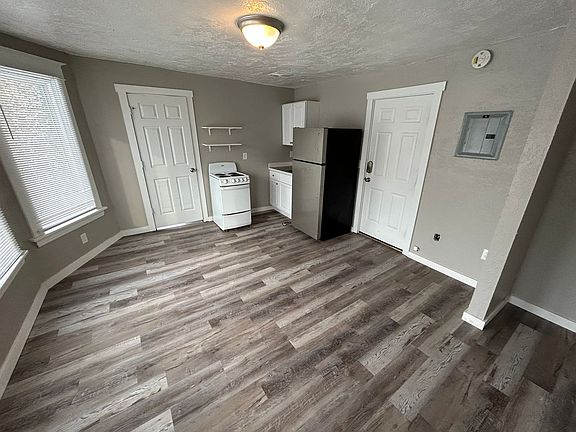 3rd image of 2903 E Olympic Ave APT 8