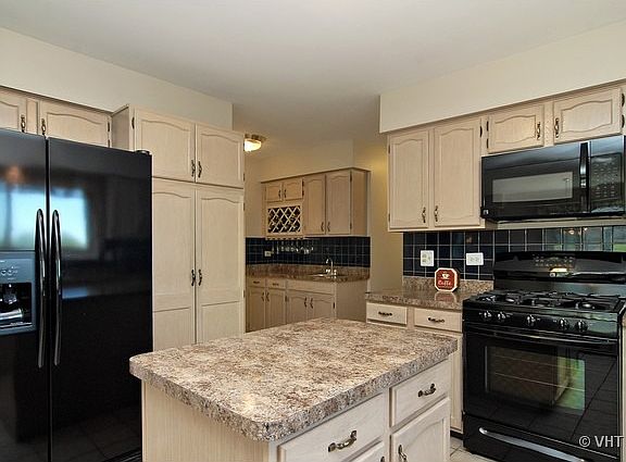 5th image of 540 Ambria Dr