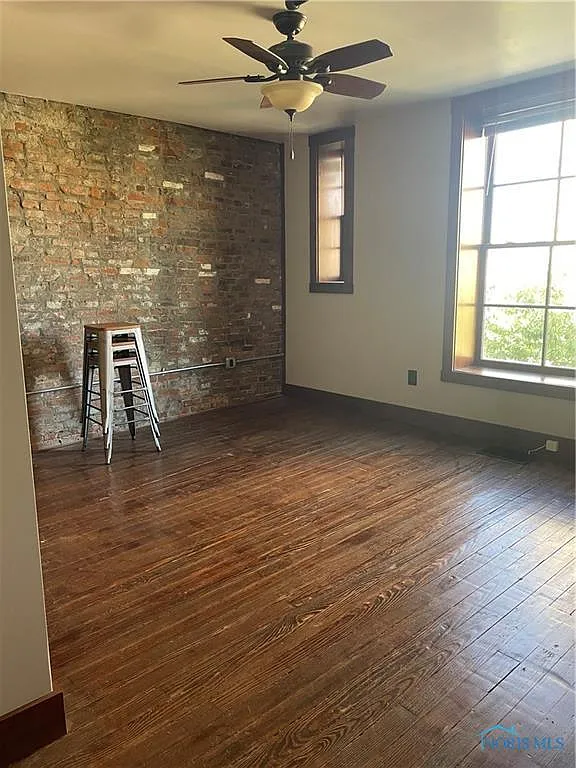 2 bed, 2.0 bath, $1,350 — Photo 3