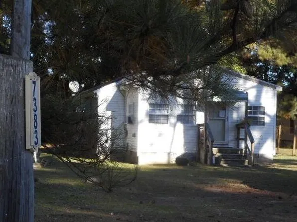 7383 Church Ct, Nassawadox, VA 23413