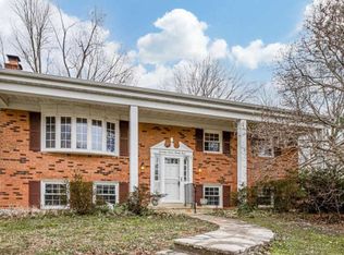 7723 Hayfield Rd, Alexandria, VA 22315