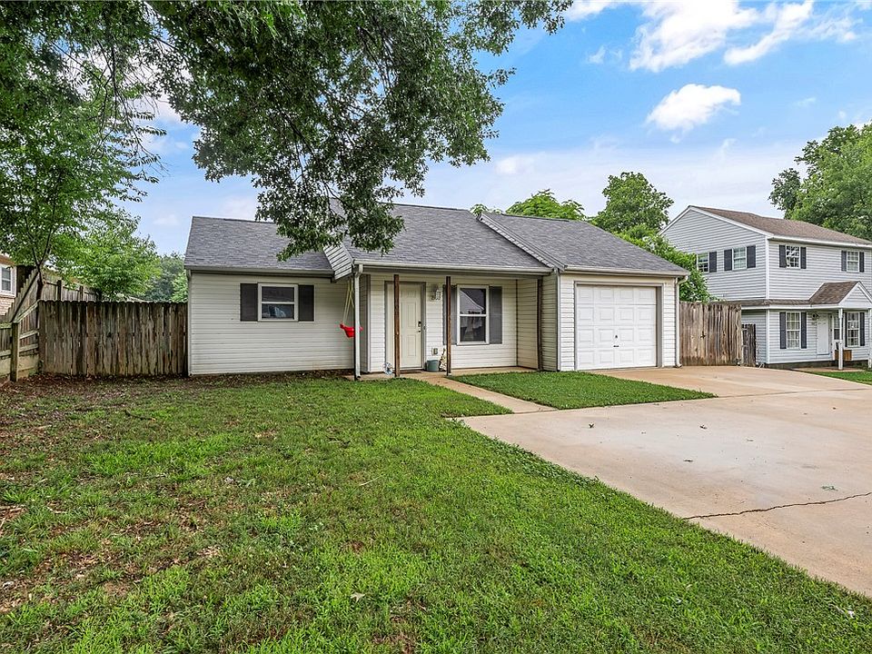 1st image of 1906 Cypress Pl
