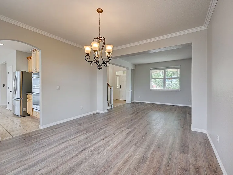22848 E Euclid Cir — Photo 5