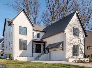 2929 N Greencastle St, Arlington, VA 22207