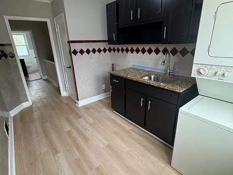 818 Bradhurst Rd — Photo 5