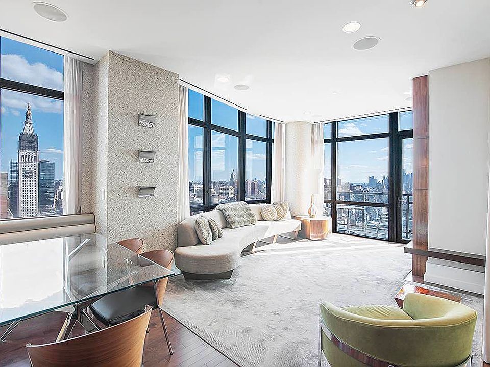 1st image of 101 W 24th St APT 31D