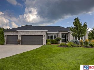4660 Pioneer Greens Ct, Lincoln, NE 68526