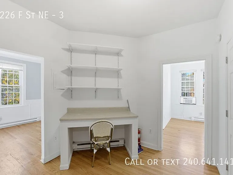 1226 F St NE #3 — Photo 8