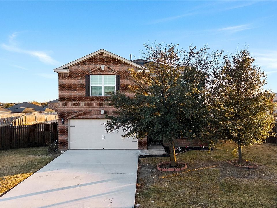 1st image of 2112 Foxglove Ct