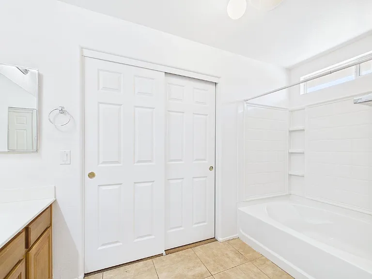 1661 W Harding Ave — Photo 21