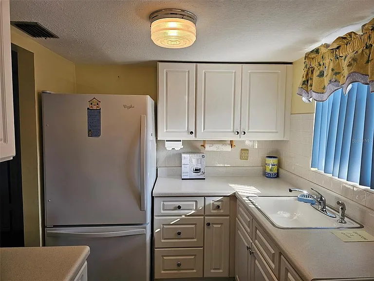 5906 Garden Ln #A22 — Photo 8