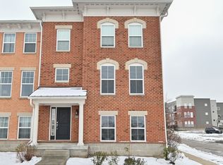 6301 Schooler Dr, Zionsville, IN 46077