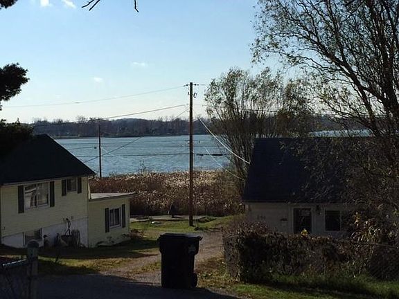 3rd image of 319 Edgewater Beach Blvd