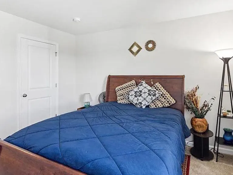 5 Roberta Way — Photo 20