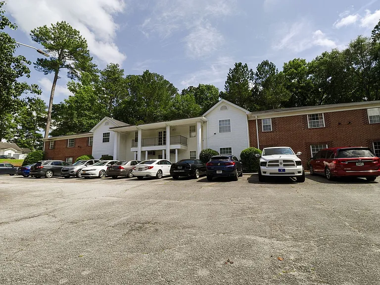 170 Westwood Dr — Photo 22