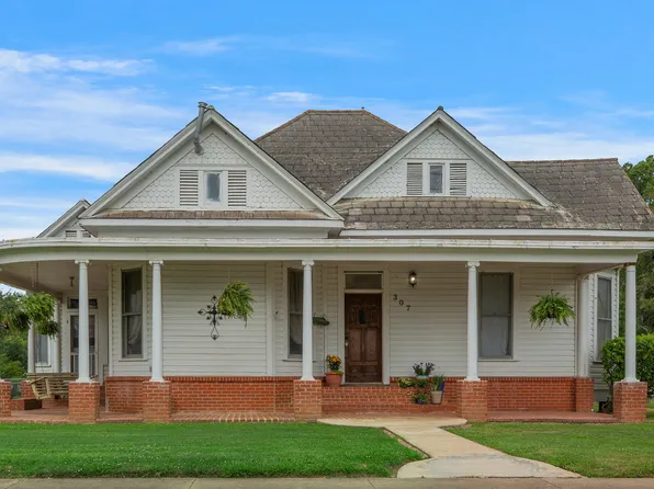 307 N Market St, Opelousas, LA 70570