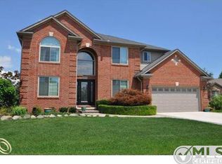 51974 Pebble Creek Dr, Chesterfield, MI