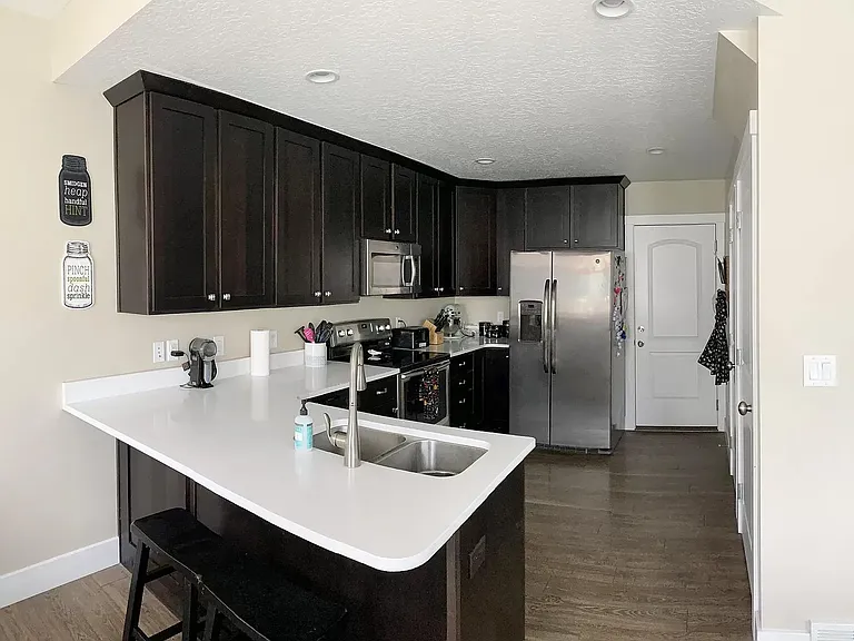 3222 W Manor View Dr — Photo 6