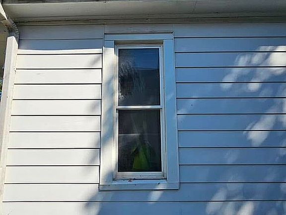 3rd image of 825 S 19th St