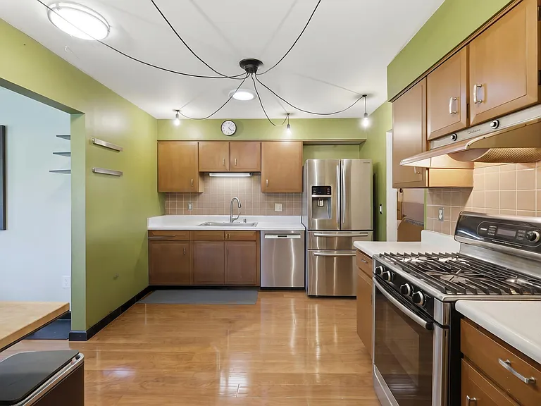 Kitchen, 5122 Marathon Drive