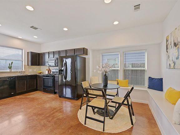 3rd image of 4611 Esper Ln #324