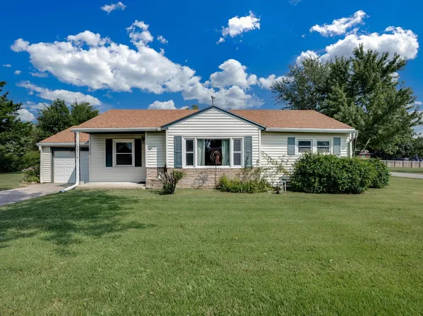 11716 E 1st St N, Wichita, KS 67206