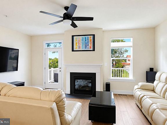 3rd image of 11103 Wilder Way
