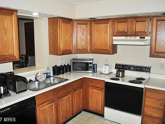 5th image of 12625 Wrightwood Ct