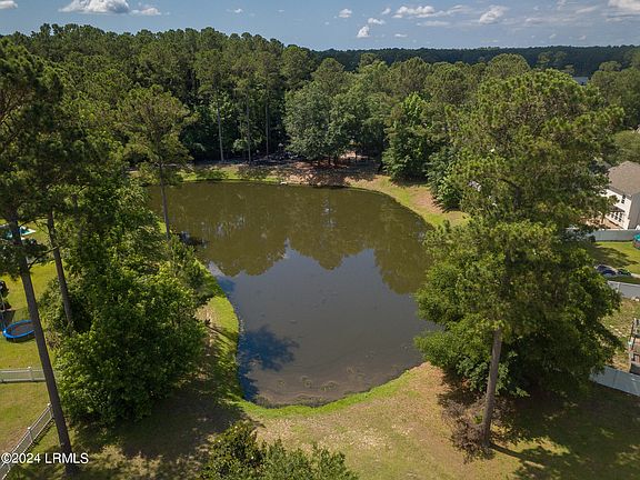 4th image of 60 Pine Ridge Drive