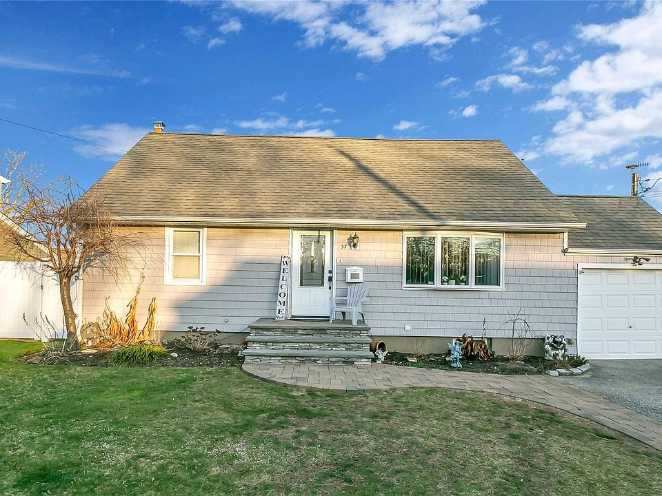 1st image of 37 W Zoranne Dr