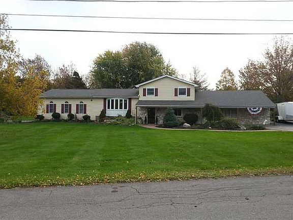 2nd image of 7732 Chapman Dr