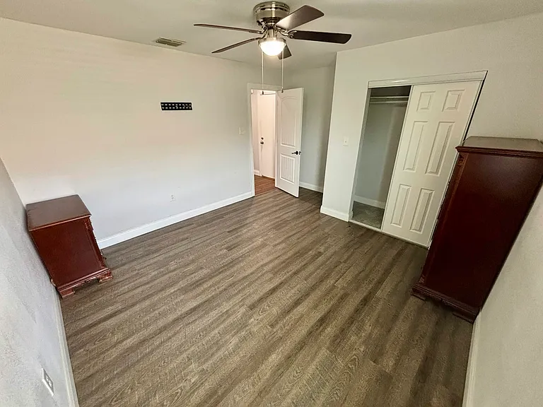 8405 Olivia Meadow Dr — Photo 16