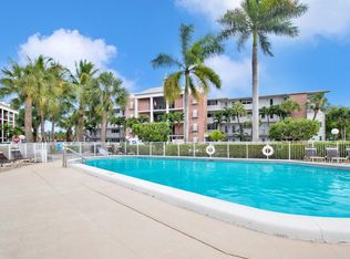 440 Paradise Isle Blvd APT 209, Hallandale, FL 33009