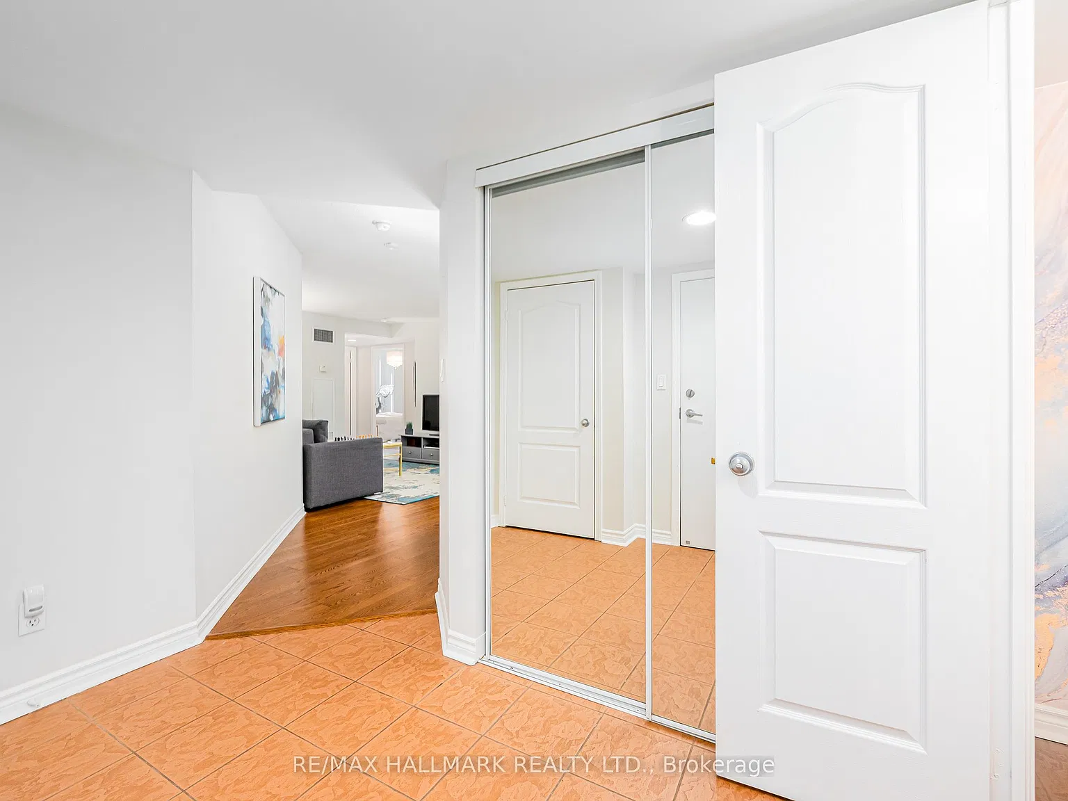 3 bed, $3,800 — Photo 3