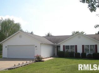 12207 Roseman Ct, Carterville, IL 62918