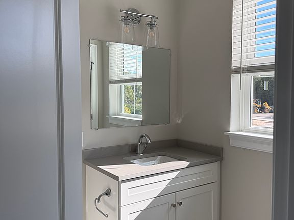 3rd image of 17 Benefit St #201